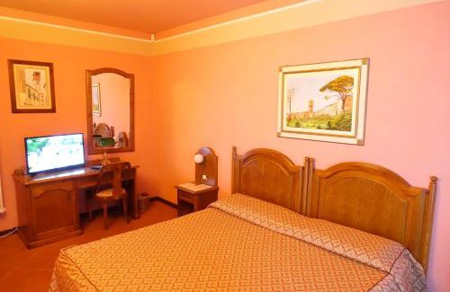 Montecarlo House | Villa La Nina