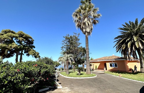Los Realejos Villa | Villa La Perla ExoticanYour Tenerife ocean view paradise to escape!
