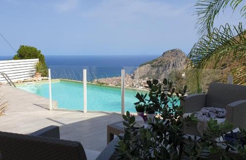 Cefalu Villa | Villa la Vista - by Vacation Service