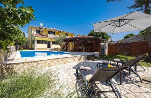 Kastelir-Labinci Villa | Villa Lara