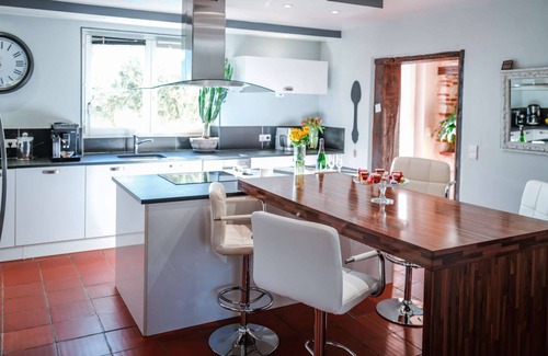 Puybegon House | Villa Larmès - Swimming pool - Spa - Gym