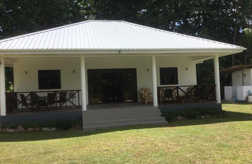 Grand'Anse Praslin Villa | Villa Laure