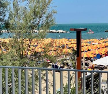 Bellaria-Igea Marina Apartment | VILLA LE AGAVI Luxory Beach Surfhouse