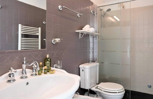 Comeana Villa | Villa le Farnete in Carmignano ,, Toscana