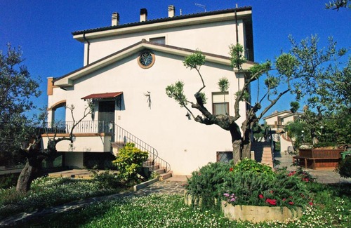Citta Sant'Angelo Bed & Breakfast | Villa Leandra