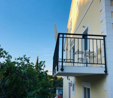 Maslinica Apartment | Villa Lemony