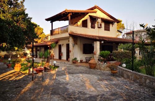 Lakopetra Villa | Villa Lena Entire cottage