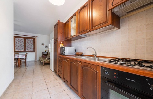 Porto Pino Villa | Villa 'Leo' with Private Terrace, Private Garden and Air Conditioning