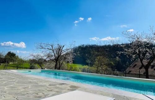Serole House | Villa Leonetti B&B - Restored Stone Villa - UNESCO Langhe Region