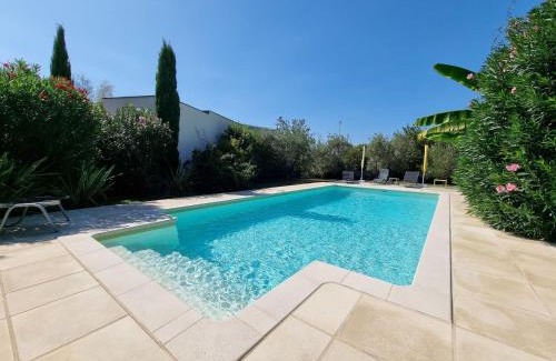 Morieres-les-Avignon Villa | Villa Les Angevines by Interhome
