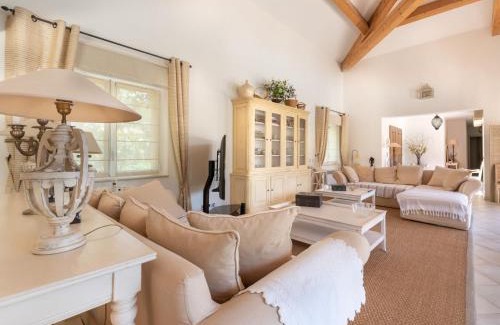 Les Restanques Villa | Villa Les Mûres mûres by Interhome