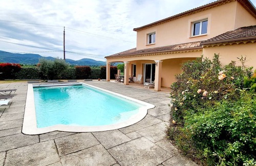 Chandolas House | Villa Les Reynauds of 145 m2, 4 bedrooms for 5 to 6 people with its private swimming pool