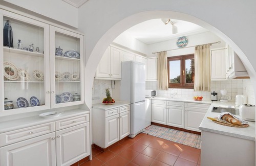 Agios Spyridon Corfu Villa | Villa Lianolia in Pelekito Corfu