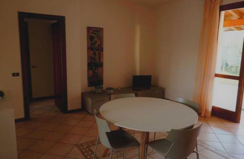 San Felice del Benaco Apartment | Villa Lidia - tra il verde e l’azzurro.