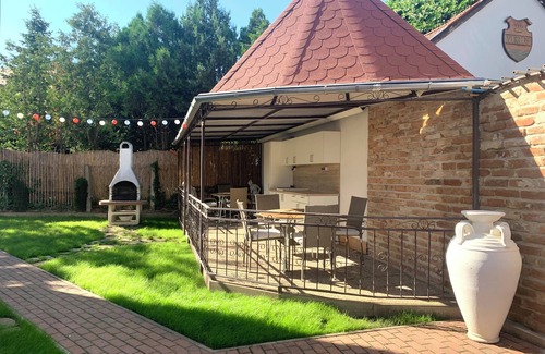 Keszthely House | VILLA LILLYBETH - LAKE BALATON - 300m to the beach