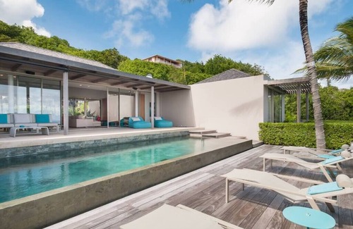 Flamands House | Villa LINA, Infinite Heated Pool - Dramatic Views!