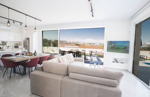 Protaras Villa | Villa Linzi, New and Contemporary 4BDR Protaras Villa with Private Pool