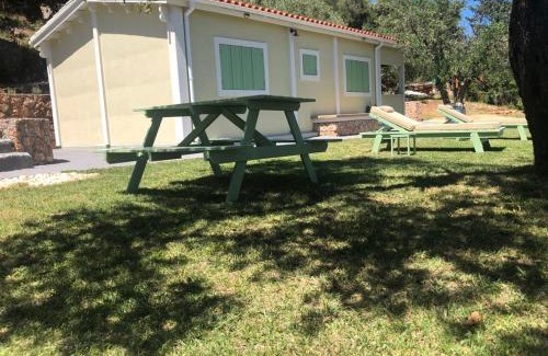 Zola Villa | Villa lito