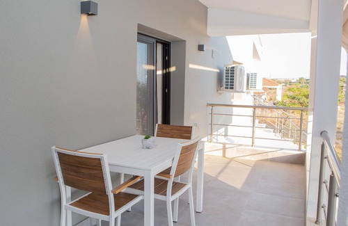 Nea Propontida Apartment | Villa Llanaj Residence 2 by Luxlikehome