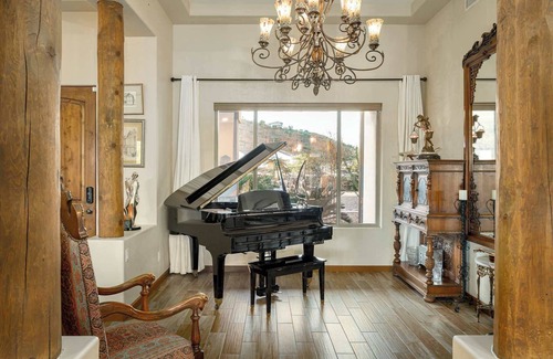 Phoenix House | Villa Lola: Tuscan Inspired Gem w/Pool & Hot Tub!