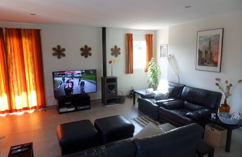 Allemagne-en-Provence Villa | Villa Loregano14p., air-conditioned, heated pool, pétanque in flower garden