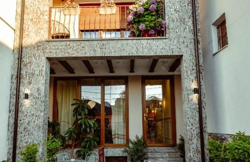 Shkoder Hotel | Villa Loredan