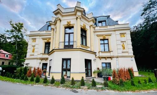 Gera Apartment | Villa Louis Hirsch