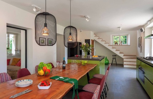 Pergola Villa | Villa Ludovica 12 by Marche Holiday Villas