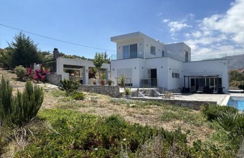 Filaki Villa | Villa Maïa