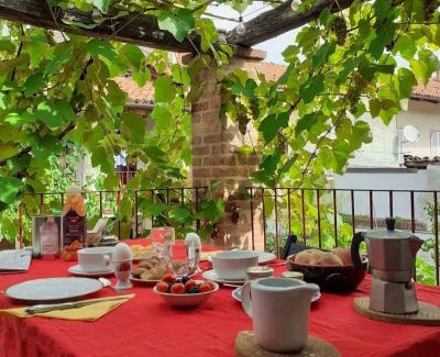 Bra Bed & Breakfast | Villa Maddalena