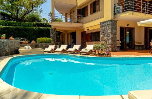 Aci Sant'Antonio Villa | Villa Magdalena