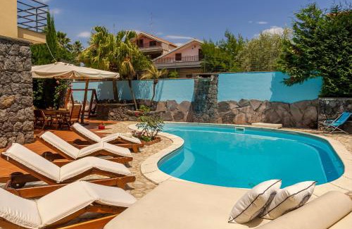 Aci Sant'Antonio Villa | Villa Magdalena