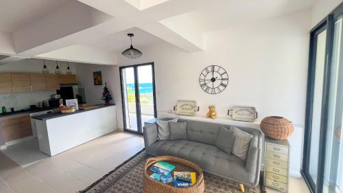 Oyster Pond Apartment | VILLA MAGIC - enchanted ocean views & pool - Starlink-cistern-generator