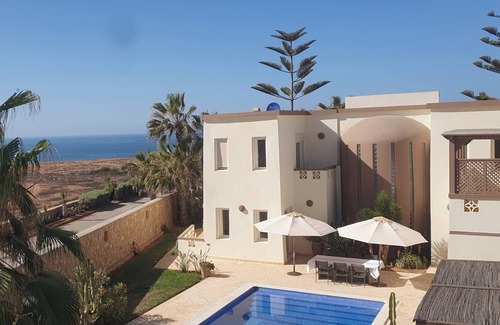Mirleft Villa | Villa Magnifique 🌞 vue mer à 800m de la Plage 🌸 Avec Personnel de Maison 😎🌴