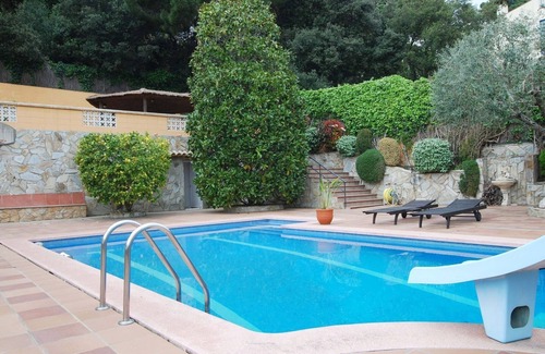Mataro Ski Chalet | Villa Magnolia - Large house with pool