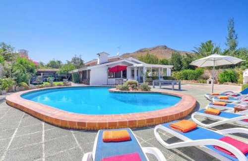 Les Palmeres Villa | Villa Maite by Villa Plus