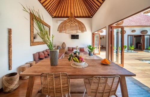 Dyanapura Villa | Villa Makasih by Villa Finder