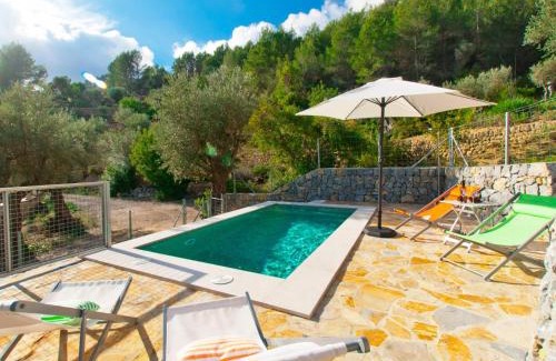 Mancor de la Vall Villa | Villa Mancor Pool & Mountain Views
