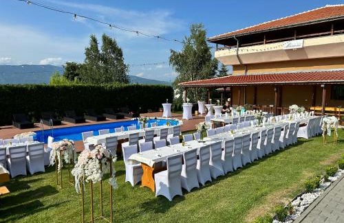 Kolarovo Villa | Villa Manevi