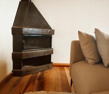 Campos do Jordao Apartment | Villa Mantiqueira - Studio II - Com lareira e área verde