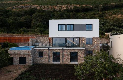 Rezevici Villa | Villa Mare