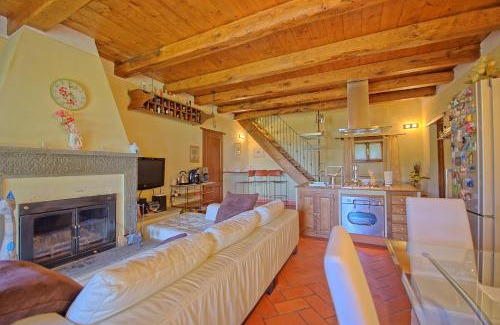 Pieve di Chio Villa | Villa Margherita by PosarelliVillas