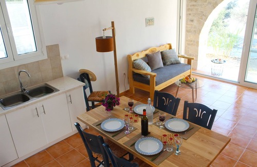 Kamilari Villa | Villa Marikami, an amazing new stone built house in Kamilari