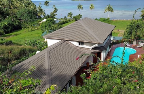 Huahine Villa | VILLA MAROE (With swimming pool and lagoon view)