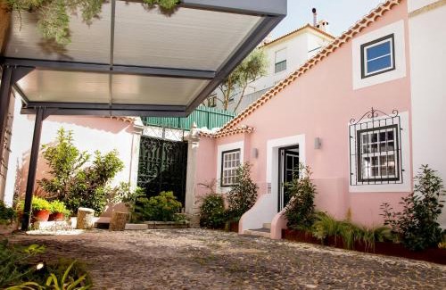 Cruz Quebrada House | Villa Marquês near Tejo River