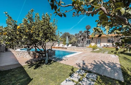 Filerimos Villa | Villa MATA - 600m² with Private Pool and Jacuzzi