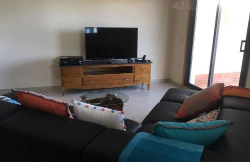 San Luis de Sabinillas Apartment | Villa Matilde Modern 2 Bedroom Apartment Close to Beach