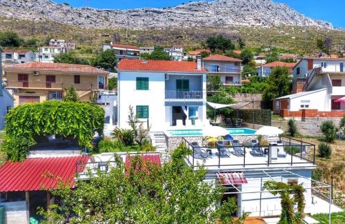 Mravince Villa | Villa Matković with private pool - Kučine, Split