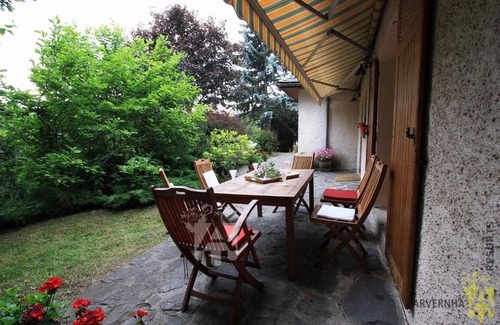 Besse-en-Chandesse House | Villa Mayabell