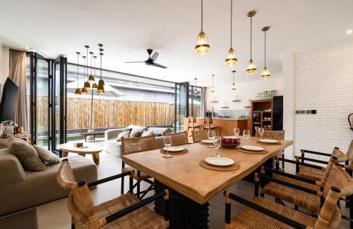 Pengosekan Villa | Villa Mayou by BaliSuperHost
